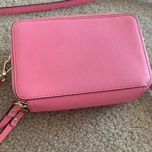 Kate Spade crossbody puede